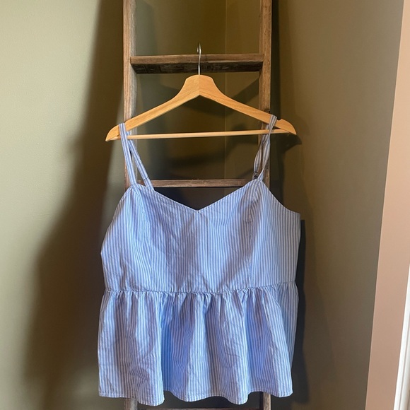 Old Navy Tops - Old Navy Cropped Babydoll Top